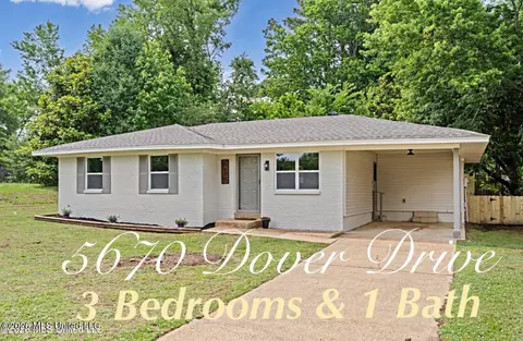 5670 Dover Dr, Horn Lake, MS 38637