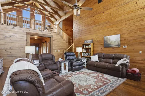 Living - 11281 Mississippi 21, Forest, MS 39074 photo 3 of 5