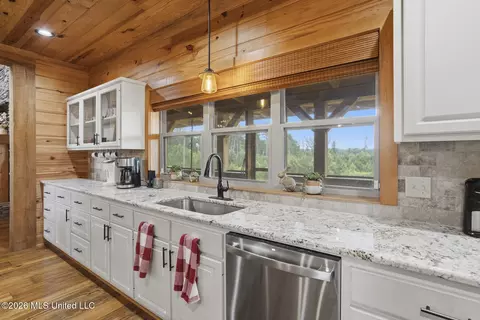 Kitchen - 11281 Mississippi 21, Forest, MS 39074 photo 4 of 5