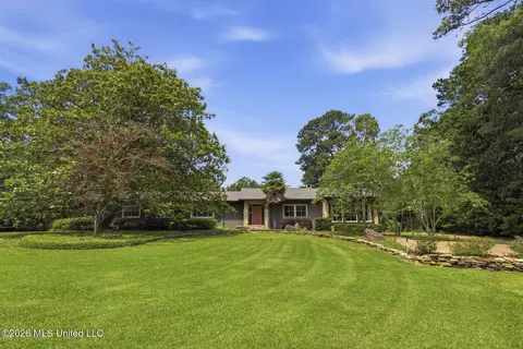 4025 Dogwood Dr, Jackson, MS 39211