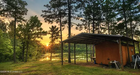 3 Guillen Dr, Poplarville, MS 39470