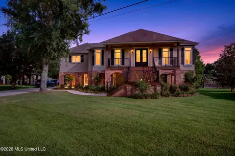 313 Pierre Cv, Gautier, MS 39553
