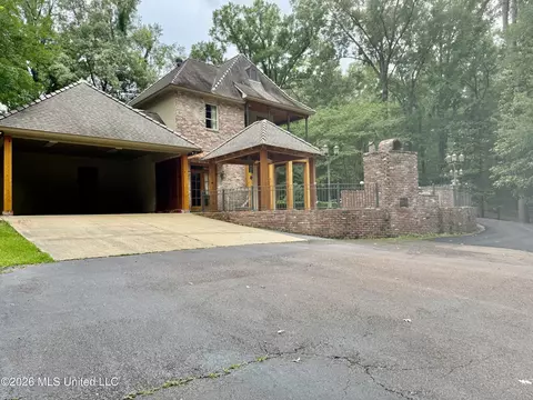 Exterior - 49 Stirling Rd, Natchez, MS 39120 photo 13 of 17