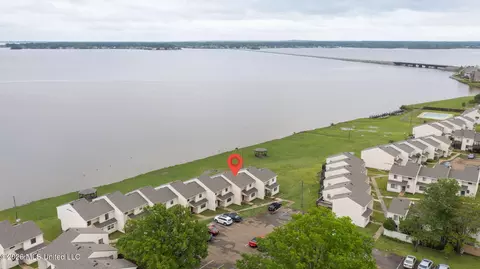 1056 Windrose Dr, Brandon, MS 39047