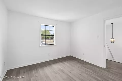 Bedroom - 1056 Windrose Dr, Brandon, MS 39047 photo 6 of 6