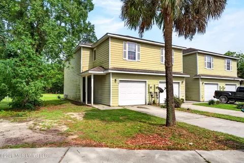 620 Layton Dr, Gulfport, MS 39507