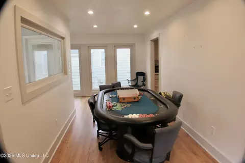 Entry Way - 111 Pinehaven Dr, Jackson, MS 39202 photo 1 of 2