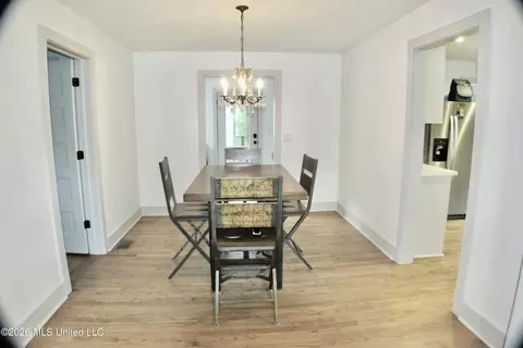 Dining - 111 Pinehaven Dr, Jackson, MS 39202 photo 1 of 1
