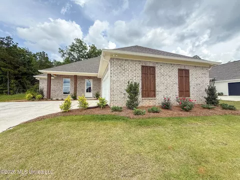 352 Oakville Cir, Brandon, MS 39047