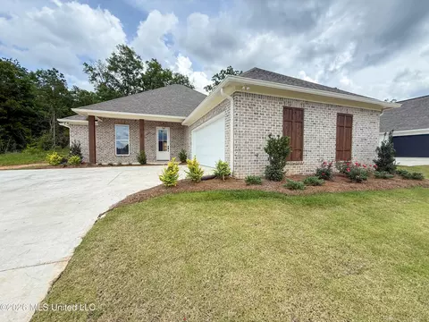 352 Oakville Cir, Brandon, MS 39047