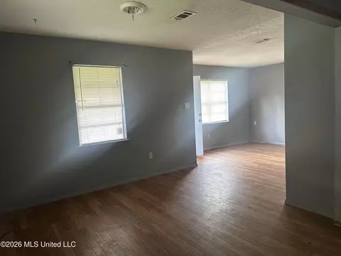 Living - 3655 Horton St, Jackson, MS 39213 photo 7 of 11