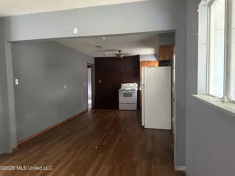 Living - 3655 Horton St, Jackson, MS 39213 photo 5 of 11