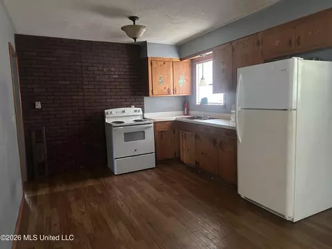 Kitchen - 3655 Horton St, Jackson, MS 39213 photo 2 of 2