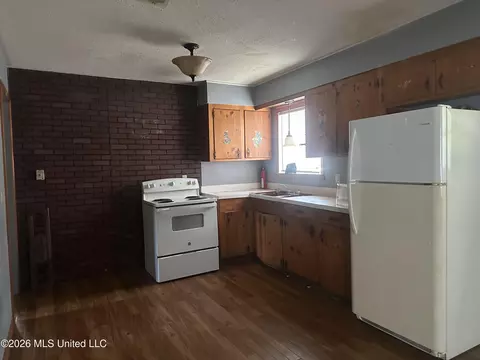 Kitchen - 3655 Horton St, Jackson, MS 39213 photo 1 of 2