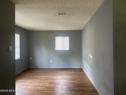 Living - 3655 Horton St, Jackson, MS 39213 photo 10 of 11