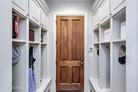 Entry Way - 110 Bristol Ln, Madison, MS 39110 photo 2 of 2
