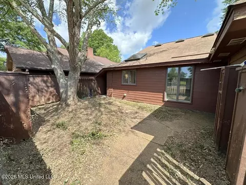 Exterior - 566 S Deerfield Dr, Canton, MS 39046 photo 3 of 7