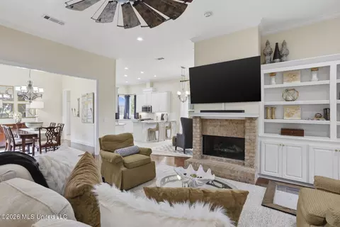 Living - 407 Belle Pointe Ln, Madison, MS 39110 photo 2 of 2