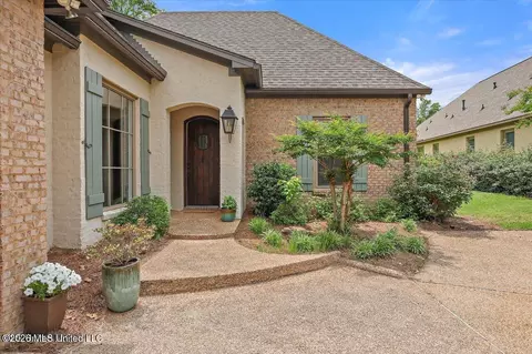 407 Belle Pointe Ln, Madison, MS 39110