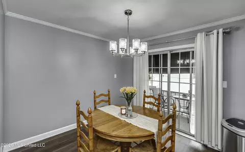 Dining - 5025 Wayneland Dr #D12, Jackson, MS 39211 photo 1 of 2