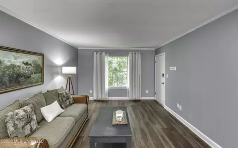 Living - 5025 Wayneland Dr #D12, Jackson, MS 39211 photo 1 of 2