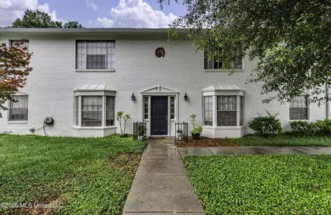 5025 Wayneland #D12, Jackson, MS 39211