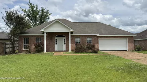 218 Holmar Dr, Brandon, MS 39047