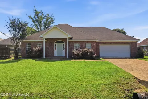 218 Holmar Dr, Brandon, MS 39047