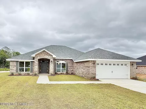 14276 Hartland Dr, Gulfport, MS 39503