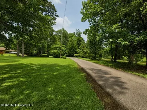 Exterior - 932 White Rd, Florence, MS 39073 photo 7 of 11