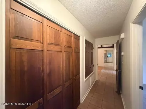 Entry Way - 932 White Rd, Florence, MS 39073 photo 3 of 3