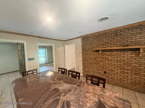 Dining - 932 White Rd, Florence, MS 39073 photo 1 of 1