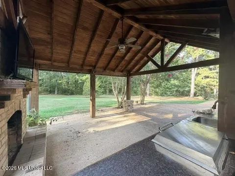 Exterior - 932 White Rd, Florence, MS 39073 photo 6 of 8