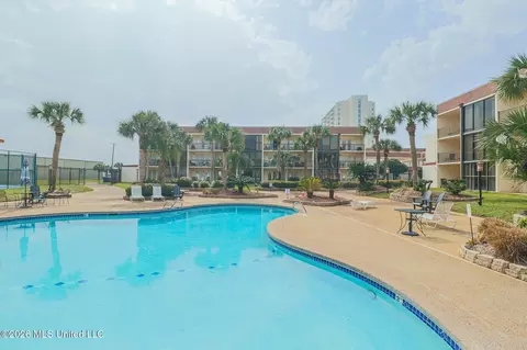 2046 Beach Blvd #D206, Biloxi, MS 39531