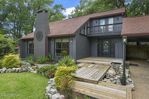 7722 Mamalu Pl, Diamondhead, MS 39525