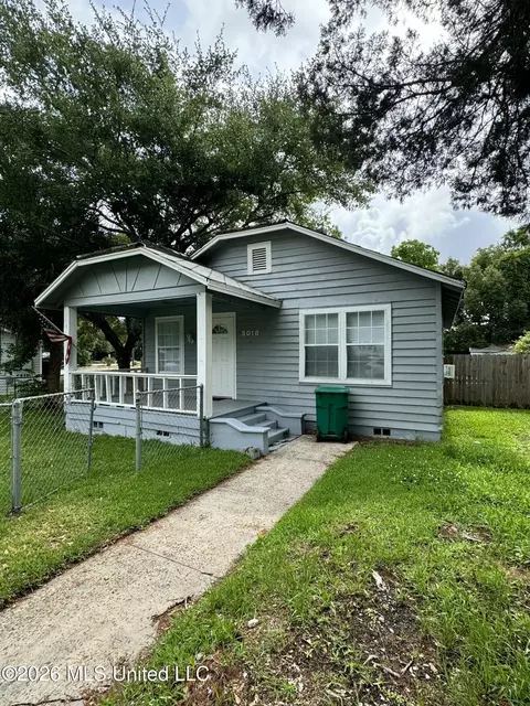 5018 Arthur St, Moss Point, MS 39563