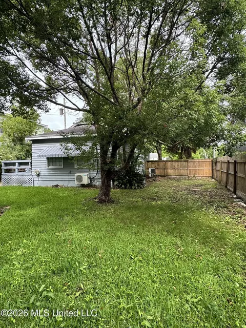 Exterior - 5018 Arthur St, Moss Point, MS 39563 photo 2 of 3