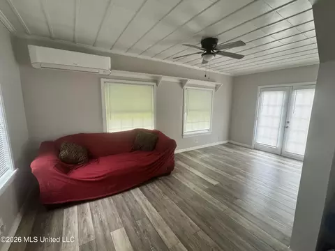 Living - 5018 Arthur St, Moss Point, MS 39563 photo 1 of 1
