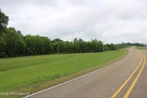 6 Eason Farm Rd, Byhalia, MS 38611
