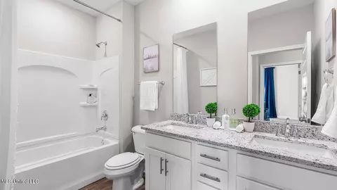 Bath - 452 Piney Dr, Pearl, MS 39208 photo 1 of 5