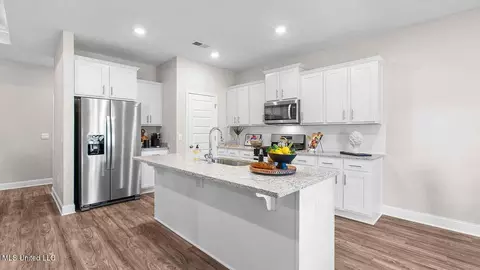 Kitchen - 452 Piney Dr, Pearl, MS 39208 photo 1 of 1