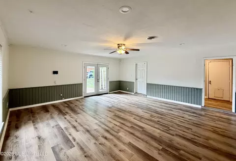 Living - 1602 Tanglewood Dr, Clinton, MS 39056 photo 8 of 8