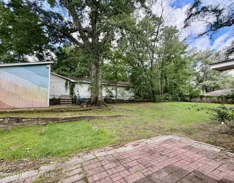 Exterior - 1602 Tanglewood Dr, Clinton, MS 39056 photo 6 of 6