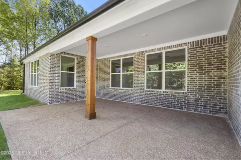Exterior - 1280 Courtlynn Dr, Hernando, MS 38632 photo 3 of 4