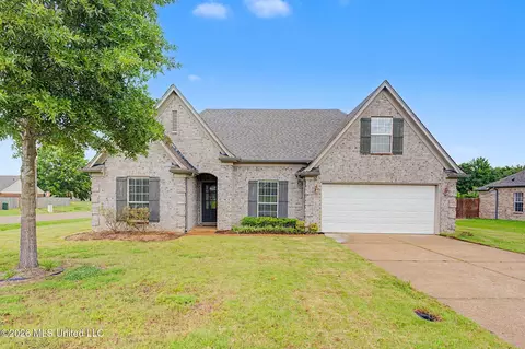 Exterior - 101 Eagle St, Senatobia, MS 38668 photo 3 of 6