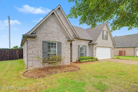 Exterior - 101 Eagle St, Senatobia, MS 38668 photo 4 of 6
