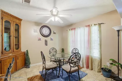 Dining - 5264 Sycamore Dr, Jackson, MS 39212 photo 1 of 1