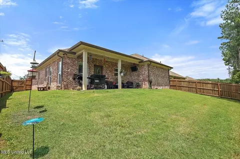 Exterior - 104 Shelby Mae Cir, Brandon, MS 39042 photo 5 of 5
