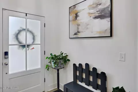 Entry Way - 104 Shelby Mae Cir, Brandon, MS 39042 photo 1 of 2