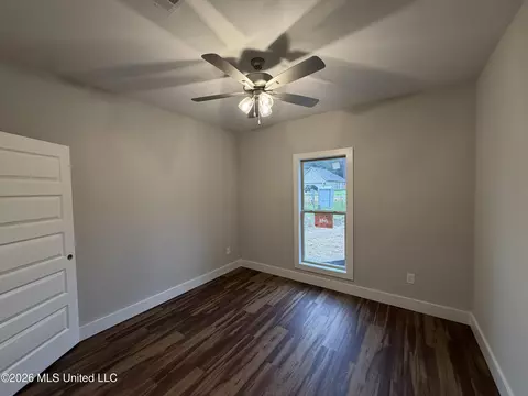 Bedroom - 224 New Haven Ln, Brandon, MS 39042 photo 2 of 3